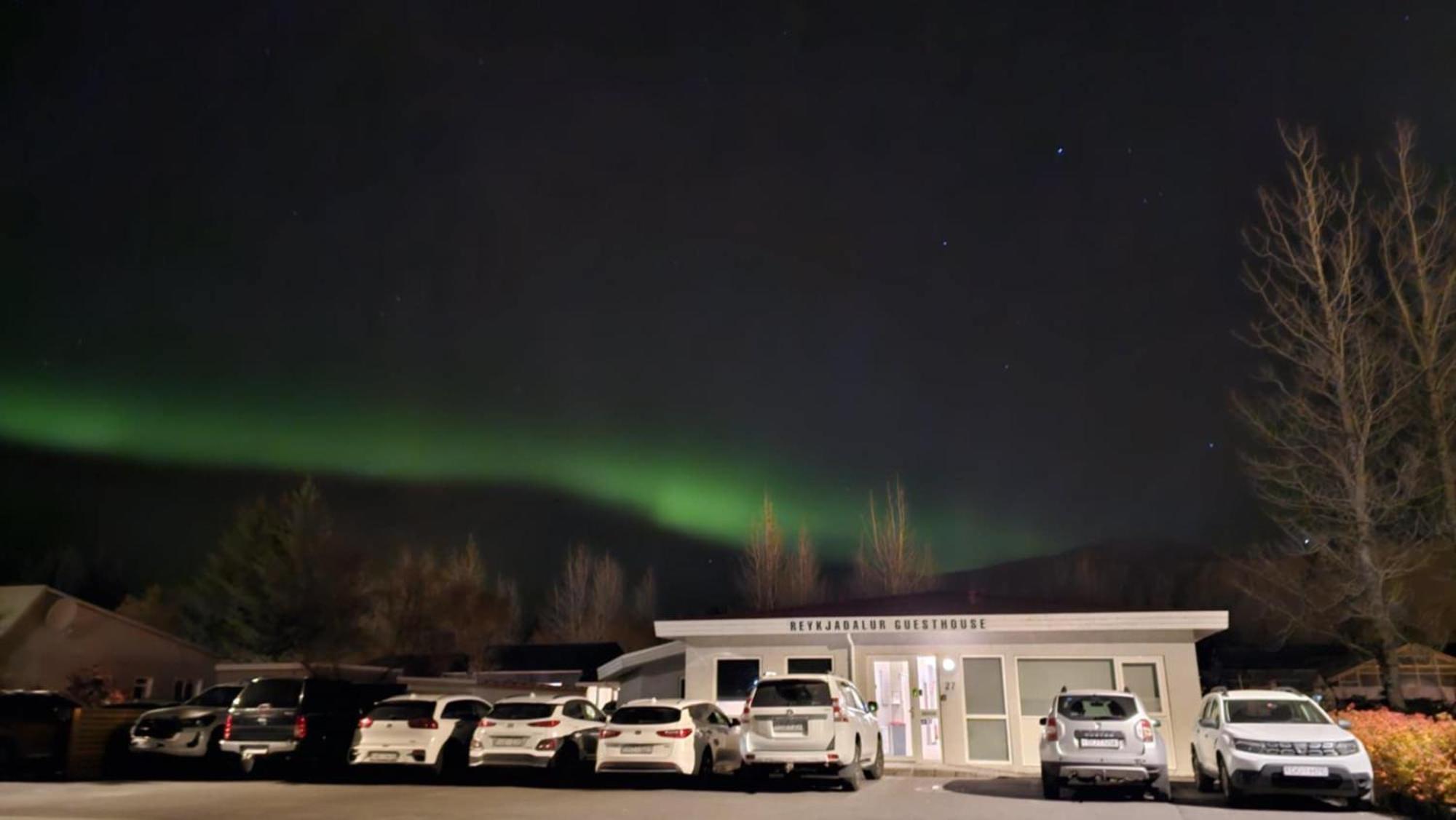 Reykjadalur Guesthouse Хверагерди Екстериор снимка